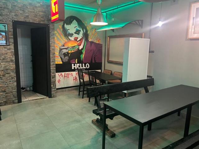 Local comercial en alquiler en Zaragoza, Barrio de Delicias photo 0