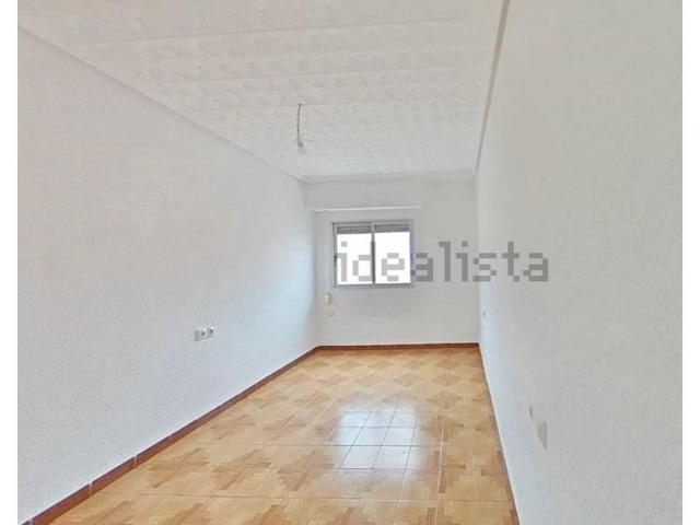 Piso en alquiler en Torrent photo 0