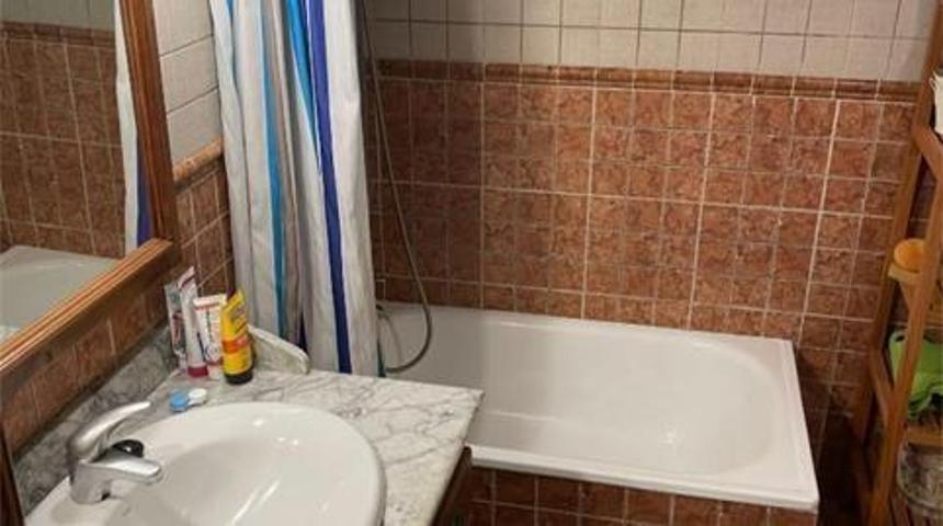 Piso en alquiler en Granada, Granada photo 0