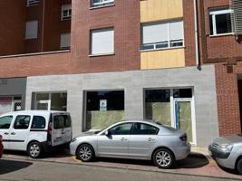 Local comercial en alquiler en Oviedo, Oviedo photo 0