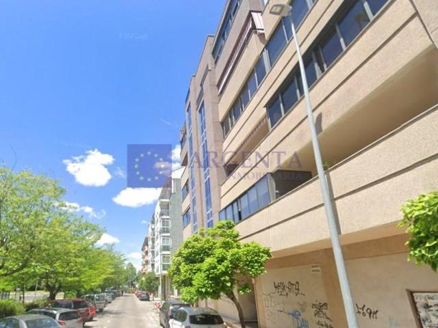 Local comercial en alquiler en Cáceres photo 0