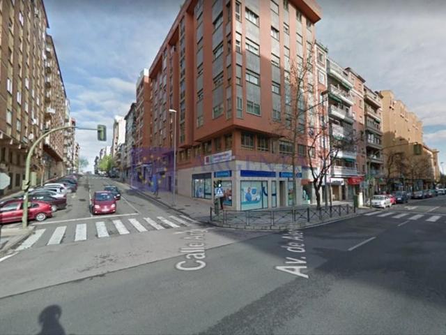 Local comercial en alquiler en Cáceres photo 0