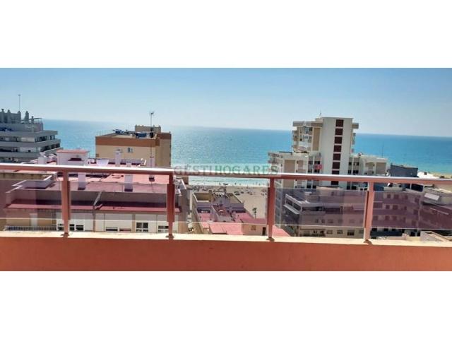 Piso en alquiler en Cádiz photo 0