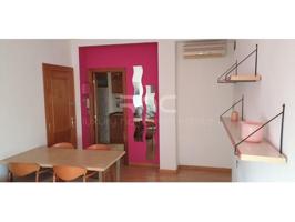 Piso en alquiler en Valencia, Torrefiel photo 0