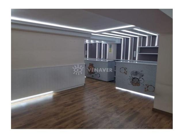 Local comercial en alquiler en Ourense photo 0