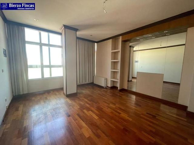Piso en alquiler en León, Centro photo 0
