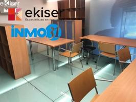 Oficina en alquiler en Pamplona, Ensanche photo 0