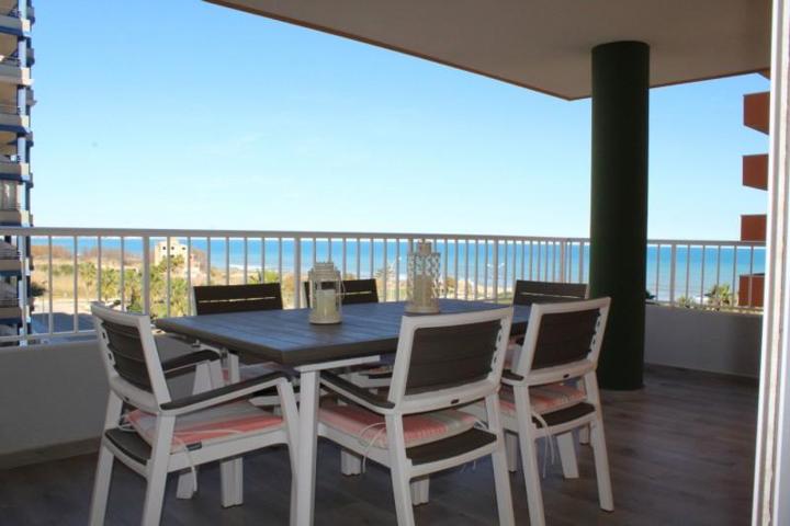 Apartamento en alquiler en Tavernes de la Valldigna, Playa de tavernes photo 0