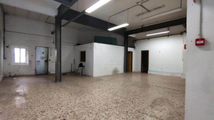 Local comercial en alquiler en Rubí, Mercat photo 0