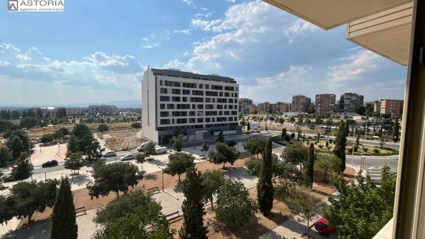 Piso en alquiler en Granada, Sanders photo 0