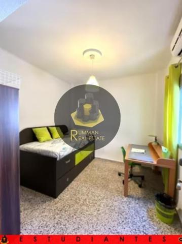 Piso en alquiler en Granada, Realejo photo 0