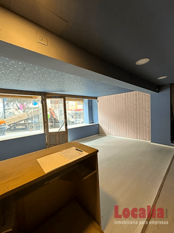 Local comercial en alquiler en Torrelavega photo 0