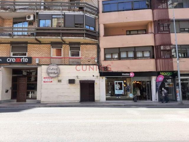 Local comercial en alquiler en Cáceres photo 0