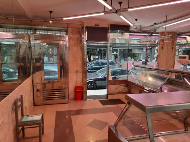 Local comercial en alquiler en Gijón, Arena photo 0