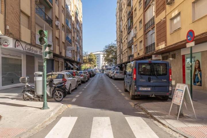 Piso en alquiler en Granada, Facultad de ciencias photo 0