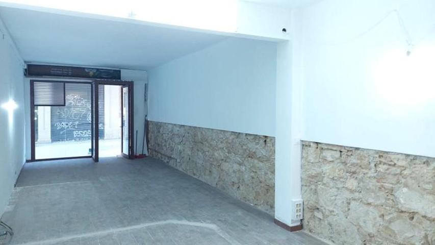 Local comercial en alquiler en Barcelona, Les Corts photo 0