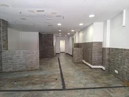 Local comercial en alquiler en Martorell, La vila photo 0