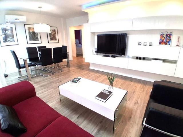 Apartamento en alquiler en Albacete, Centro-Altozano photo 0