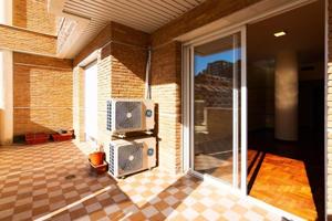 Piso en alquiler en Granada, Barrio San Lazaro photo 0