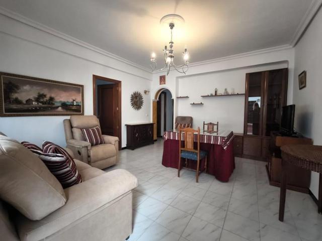 Piso en alquiler en Sevilla, Los Bermejales photo 0