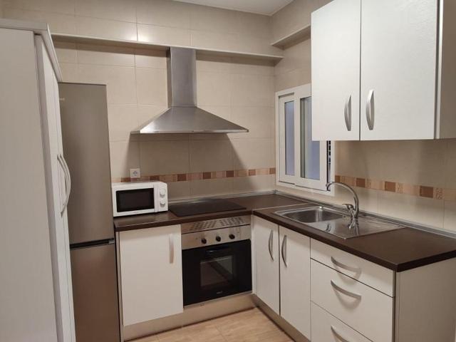 Piso en alquiler en Granada, Constitucion photo 0