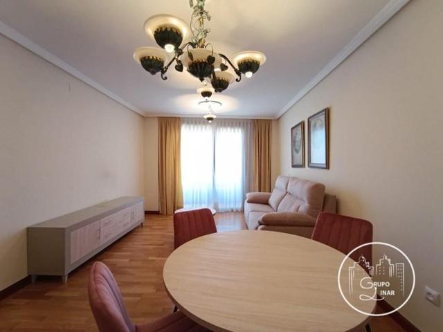 Piso en alquiler en Ávila photo 0