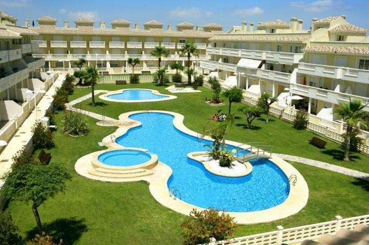 Piso en alquiler en Santa Pola, Centro comercial monte y mar photo 0