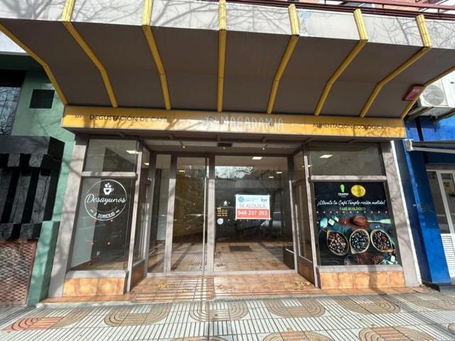 Local comercial en alquiler en Pamplona, San Juan photo 0