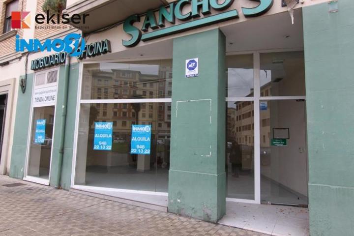 Local comercial en alquiler en Pamplona, 2º Ensanche photo 0