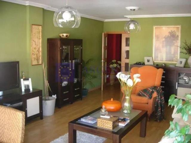 Piso en alquiler en Cáceres photo 0