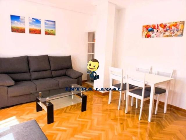 Piso en alquiler en Salamanca, Carmelitas-Oeste photo 0