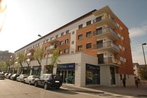 Local comercial en alquiler en Igualada, Passeig verdaguer photo 0
