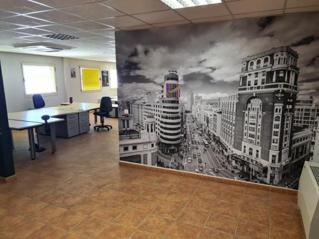 Oficina en alquiler en Valladolid, Poligono San Cristobal photo 0