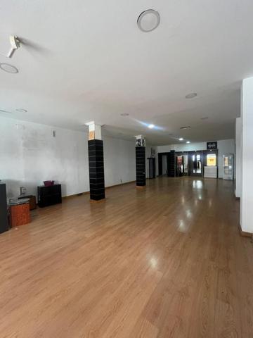 Local comercial en alquiler en Cáceres, Centro photo 0