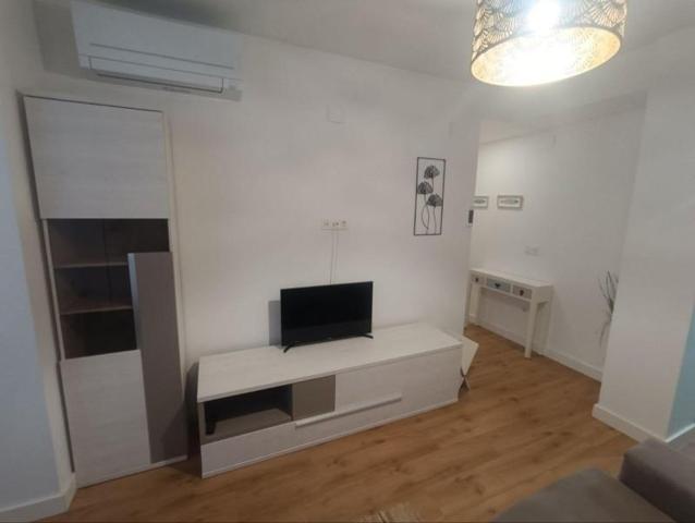 Piso en alquiler en Granada, Constitucion photo 0