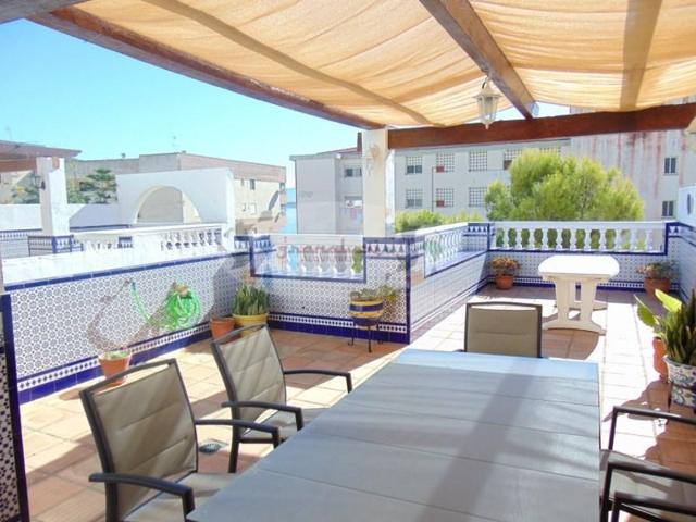 Casa en alquiler en Almuñécar photo 0