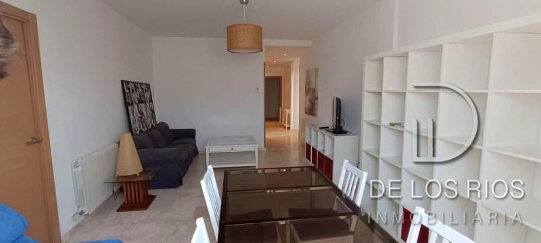 Apartamento en alquiler en Granada, Calle Estepona, 18009 photo 0
