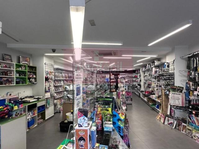 Local comercial en alquiler en Lugo photo 0