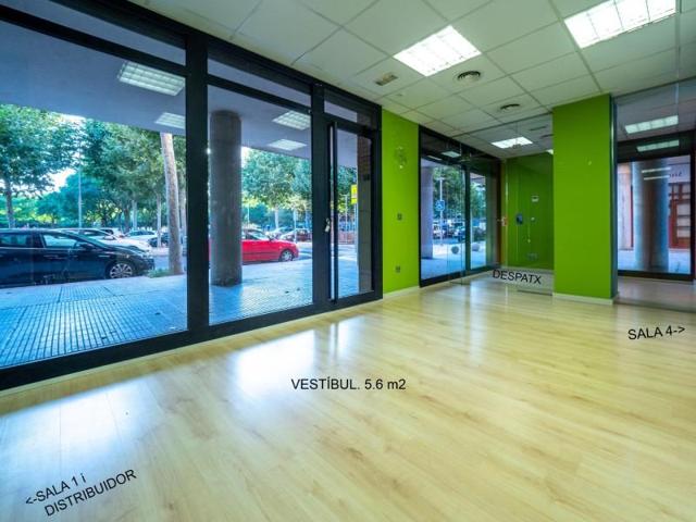 Local comercial en alquiler en Lleida, BALAFIA photo 0