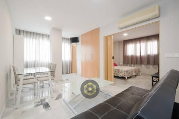 Apartamento en alquiler en Granada, Alcampo photo 0