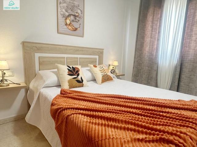 Apartamento en alquiler en El Campello, Campello Playa photo 0