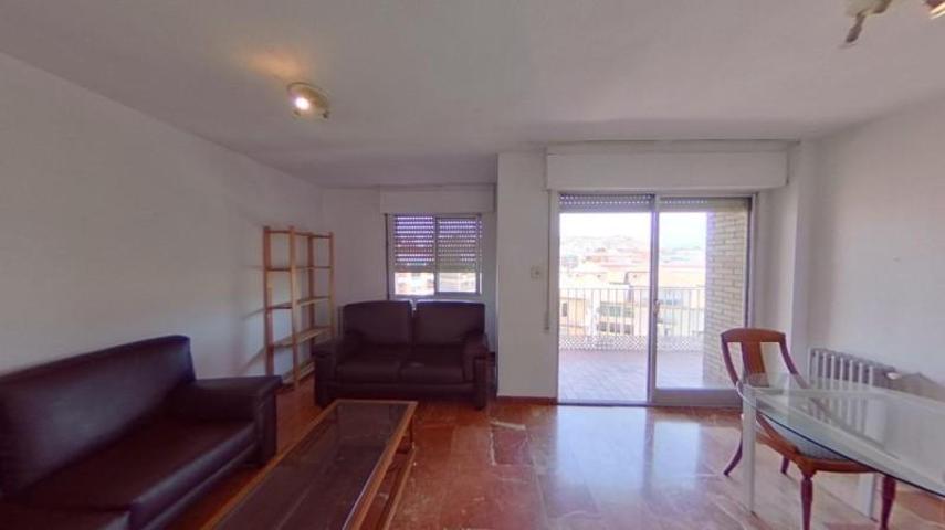 Piso en alquiler en Granada, Camino de ronda photo 0