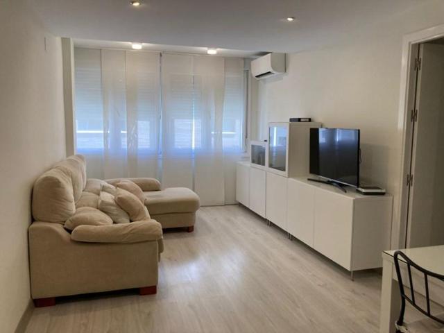 Piso en alquiler en Cádiz, Avenida photo 0