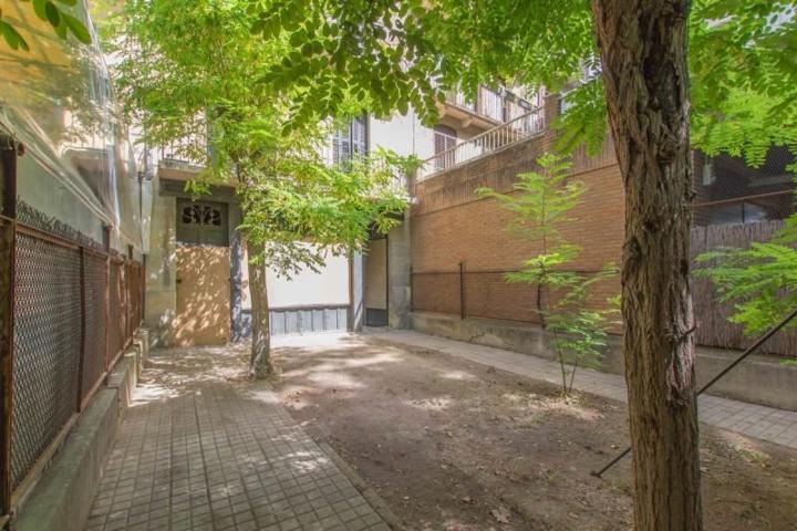 Local comercial en alquiler en Pamplona, Casco Antiguo photo 0