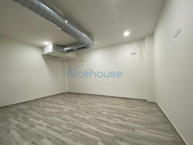 Local comercial en alquiler en Sevilla, León XIII-Los Naranjos photo 0