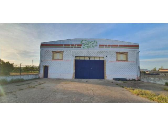 Nave industrial en alquiler en Pozoblanco photo 0