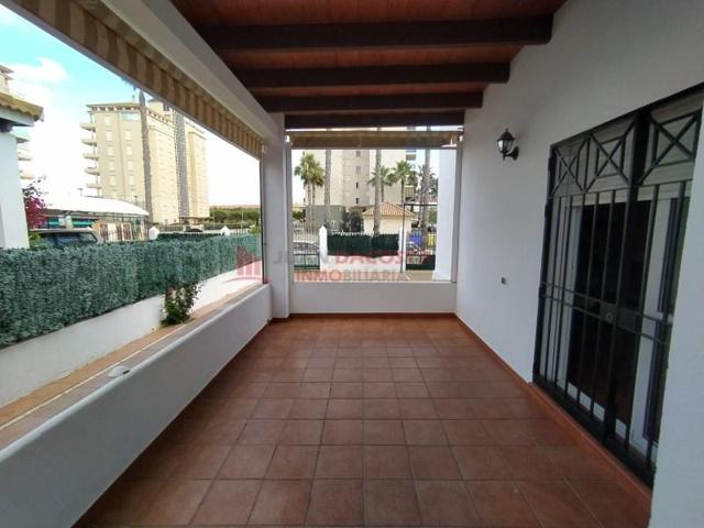 Casa en alquiler en Lepe photo 0