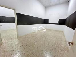 Local comercial en alquiler en Lucena, Calle Hoya del Molino, 14900 photo 0