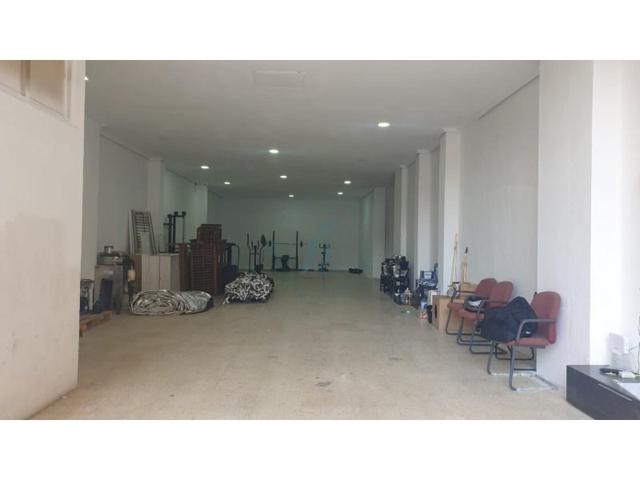 Local comercial en alquiler en Bonrepòs i Mirambell photo 0