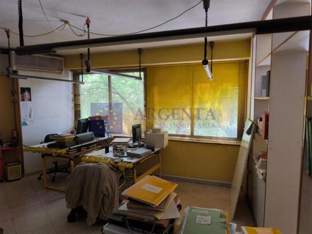 Local comercial en alquiler en Cáceres photo 0